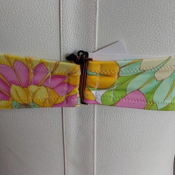 V-Wire Bandeau Halter Bikini Top | Shade & Shore | 36DD - Picture 5 of 10